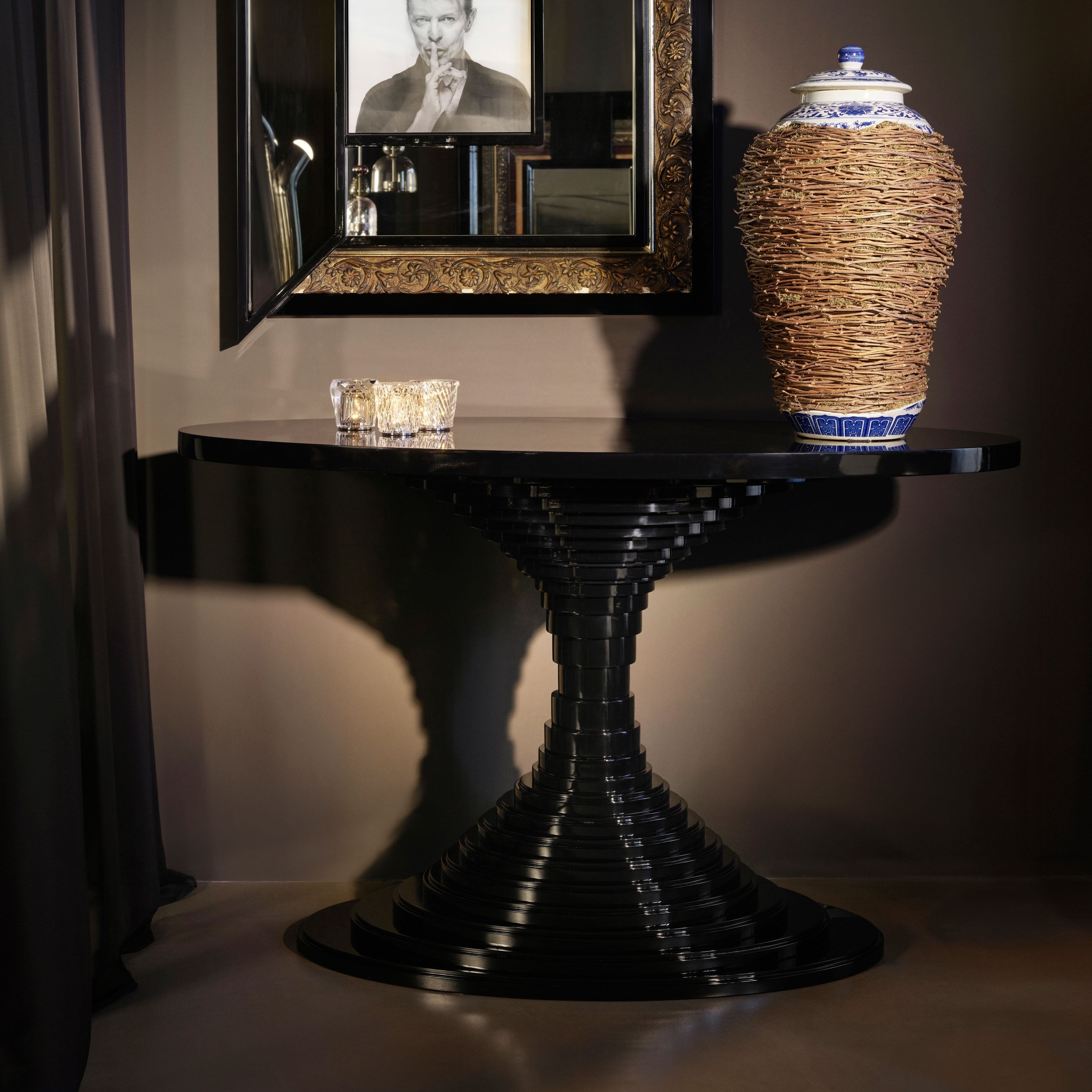 DISK TABLE