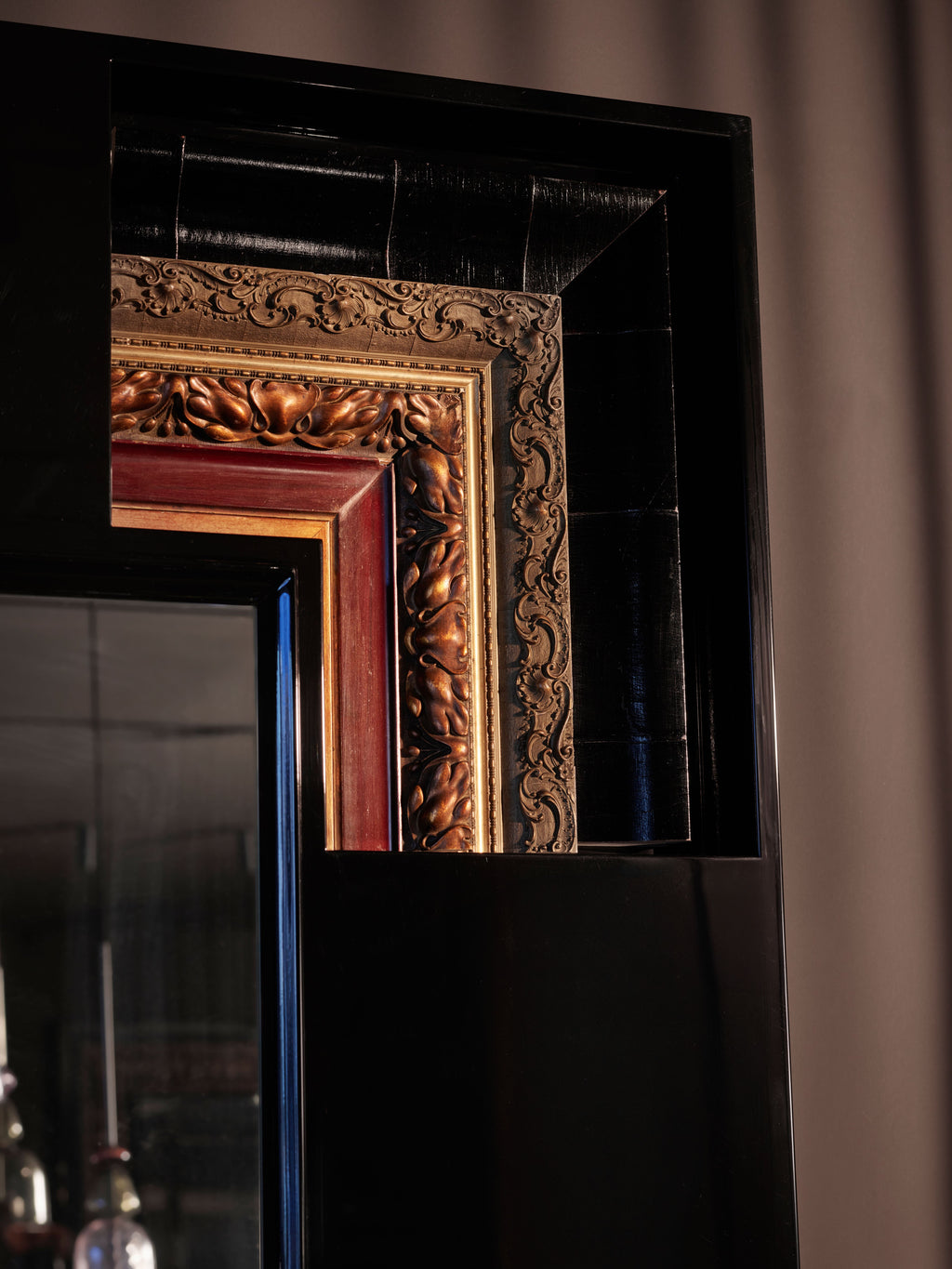 VH MIRROR 001