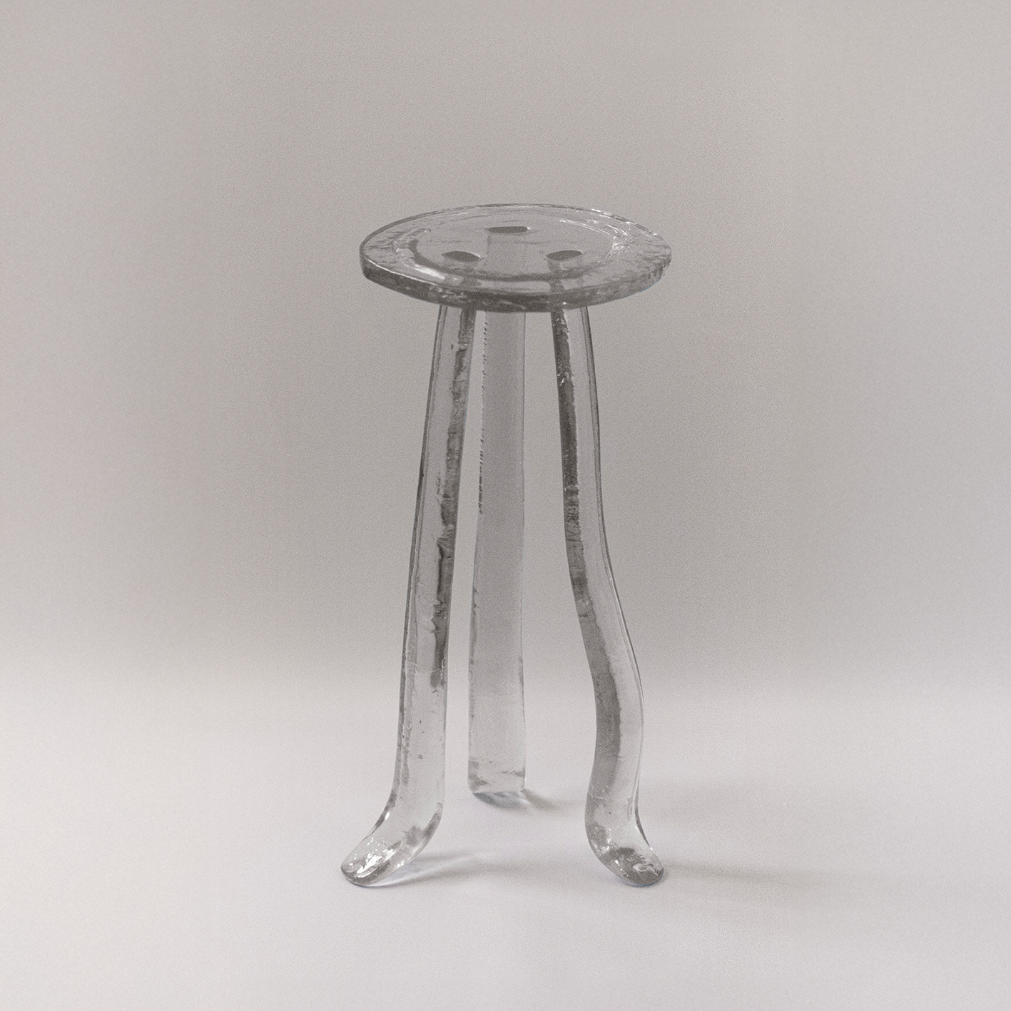 LUNG 1.O TRANSPARENT SIDE TABLE