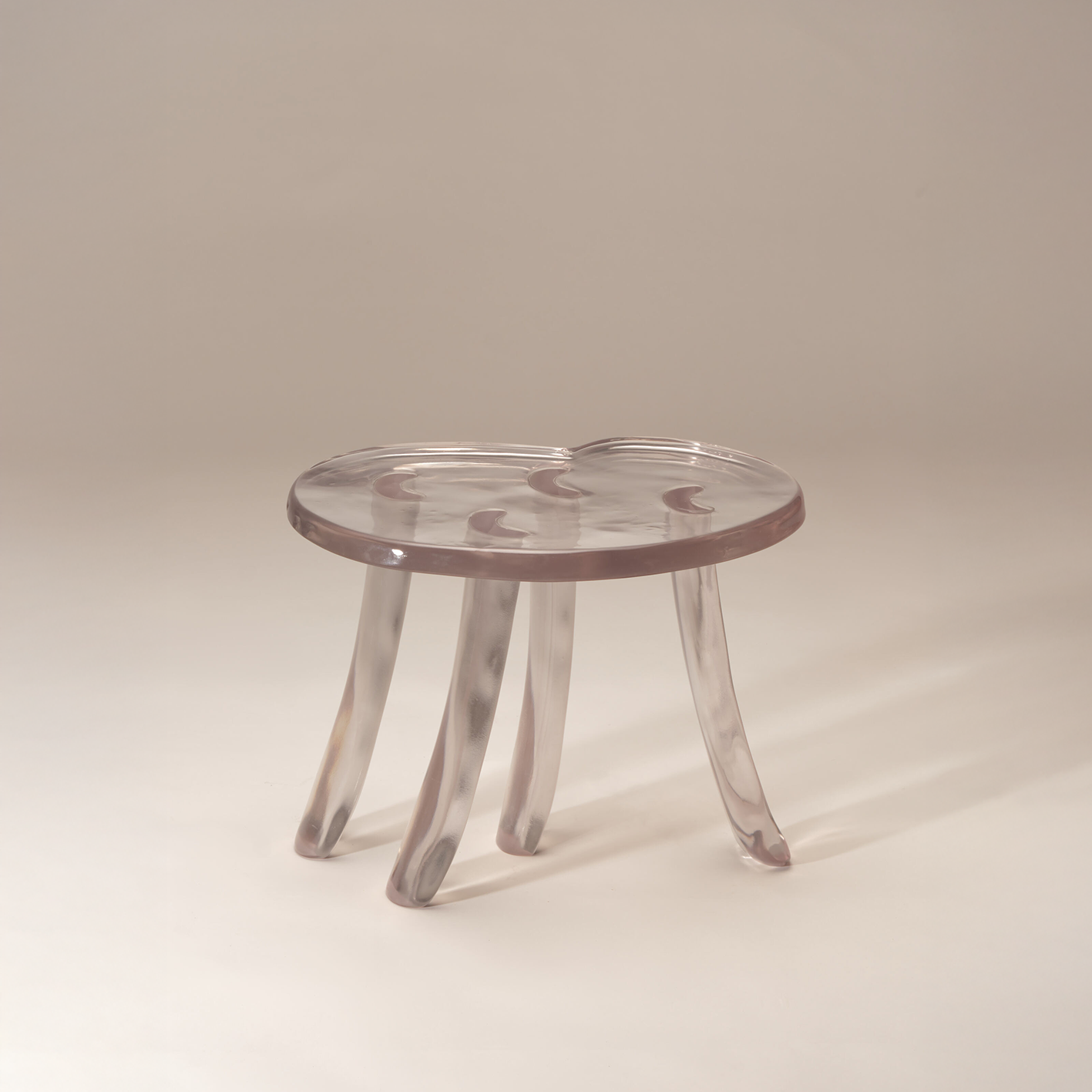LUNG 2.0 TRANSPARENT SIDE TABLE