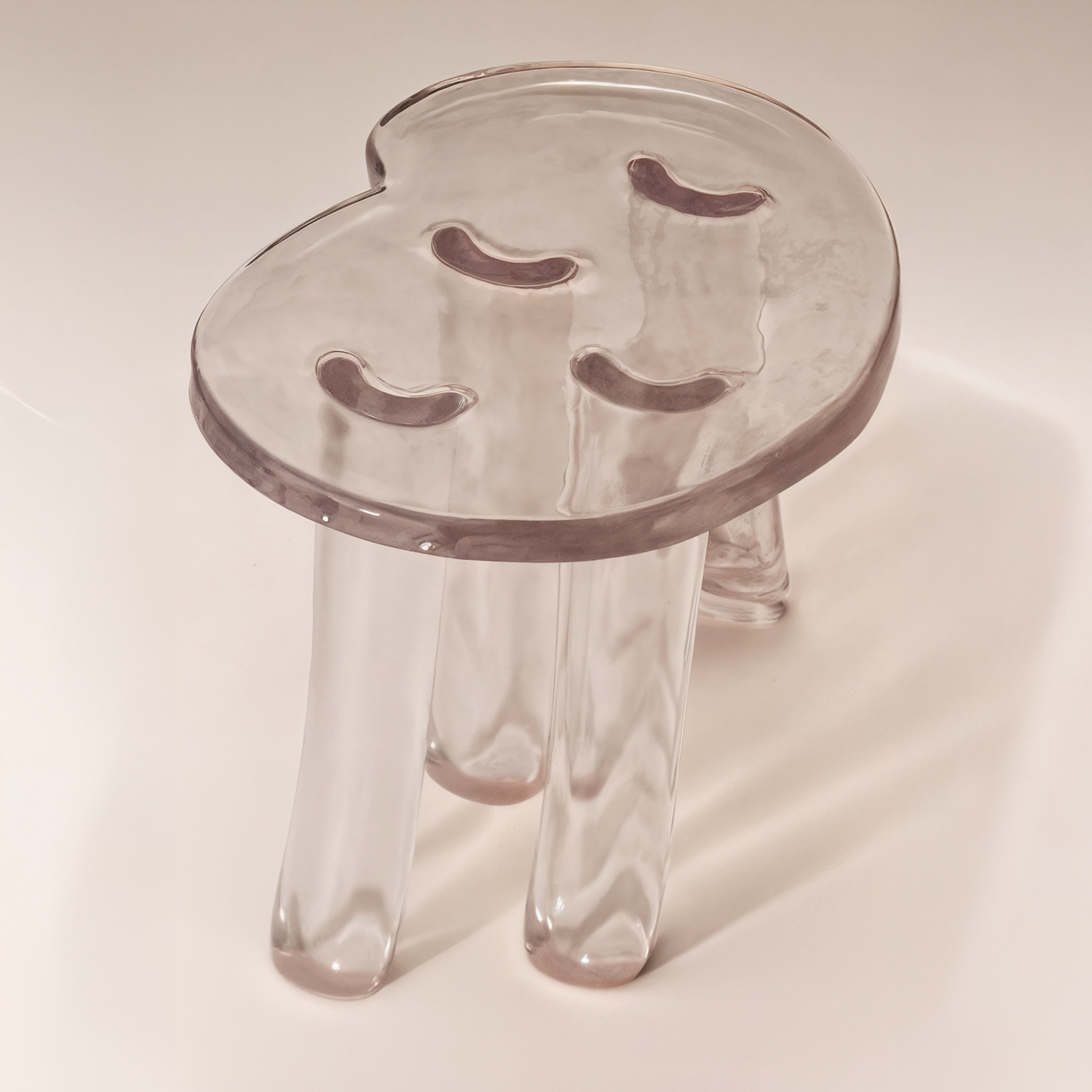 LUNG 2.0 TRANSPARENT SIDE TABLE