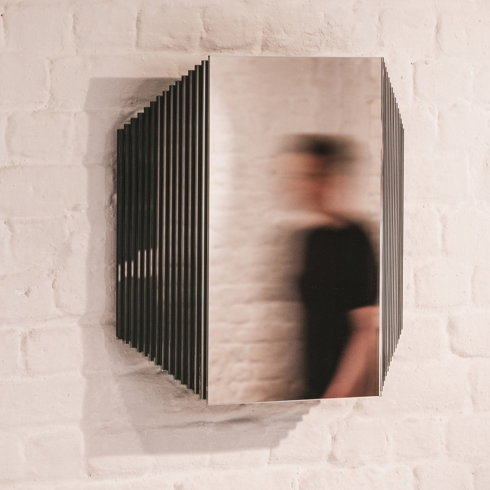 STRATA MIRROR