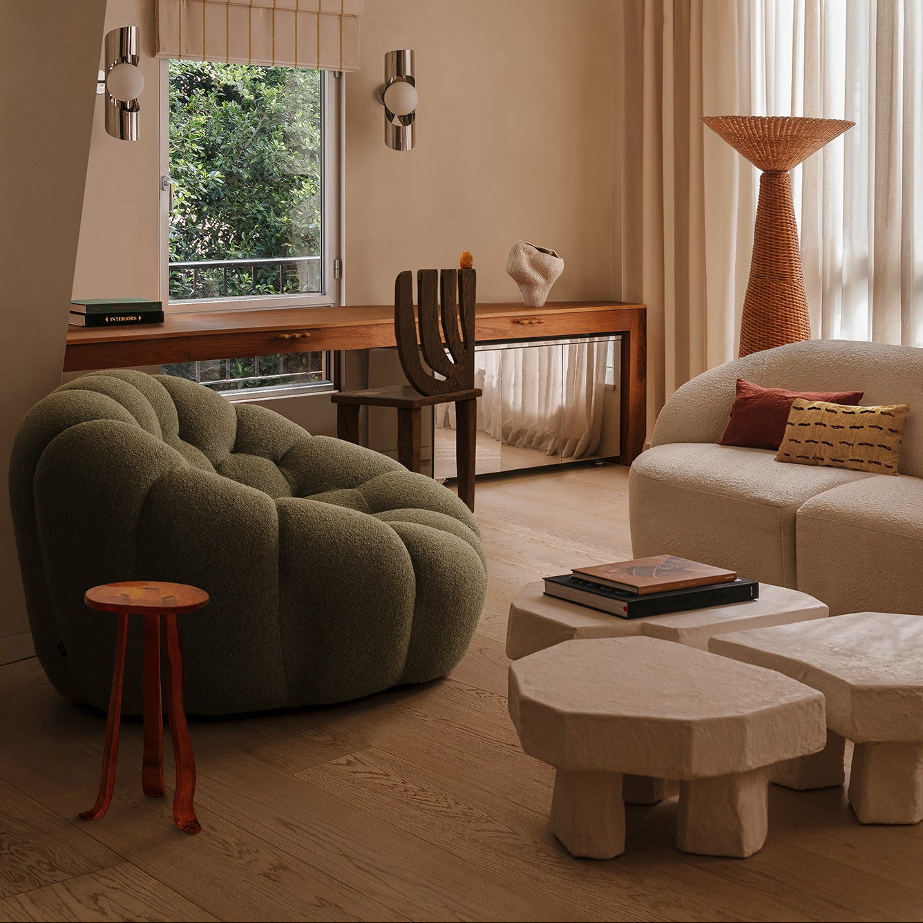 LUNG 1.0 AMBER SIDE TABLE