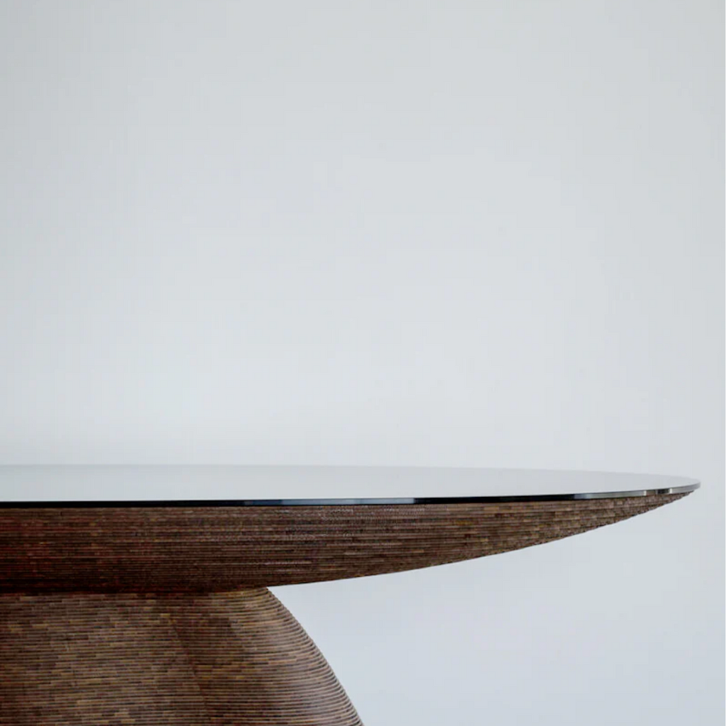 STRATUM SAXUM TABLE
