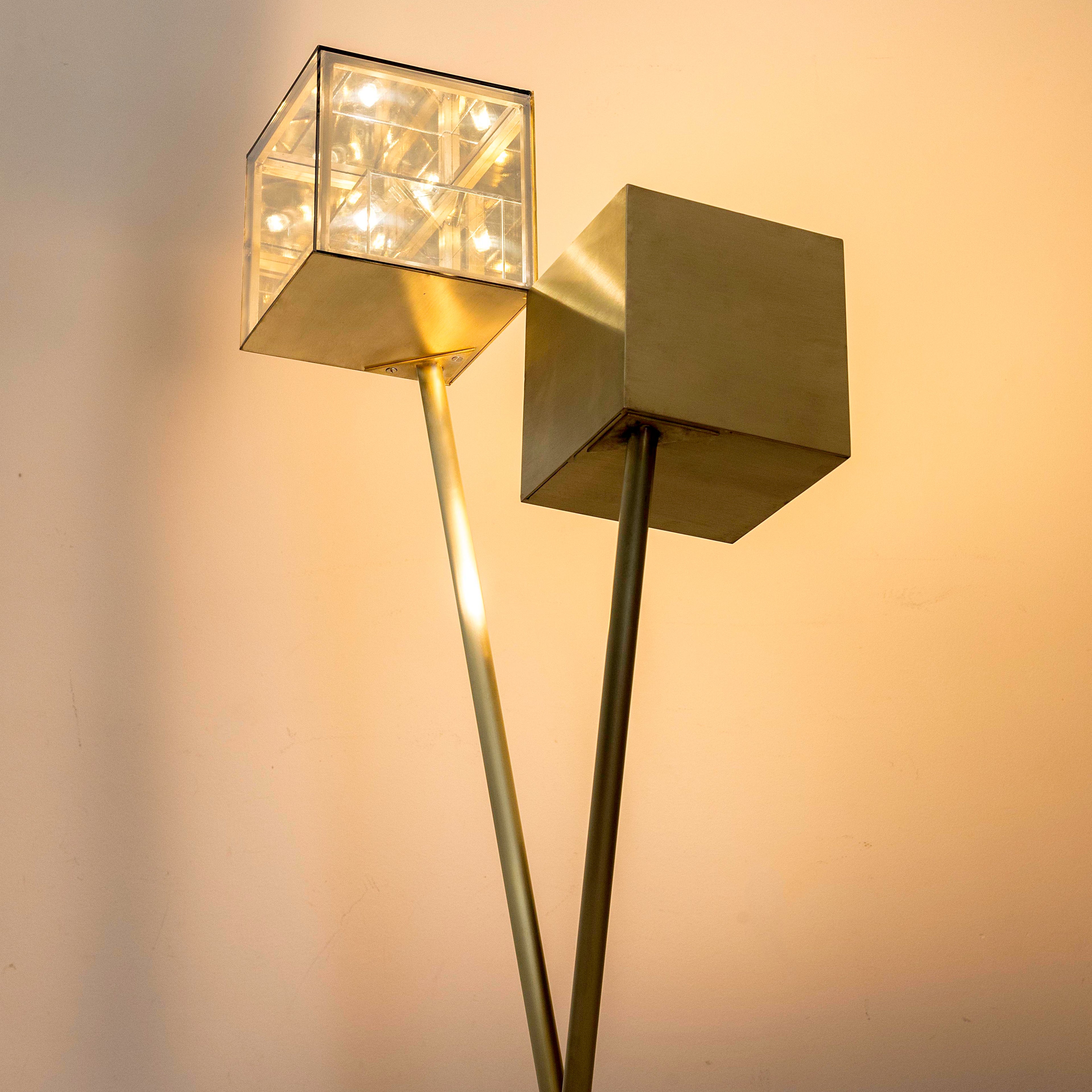 ISOS FLIS FLOOR LAMP