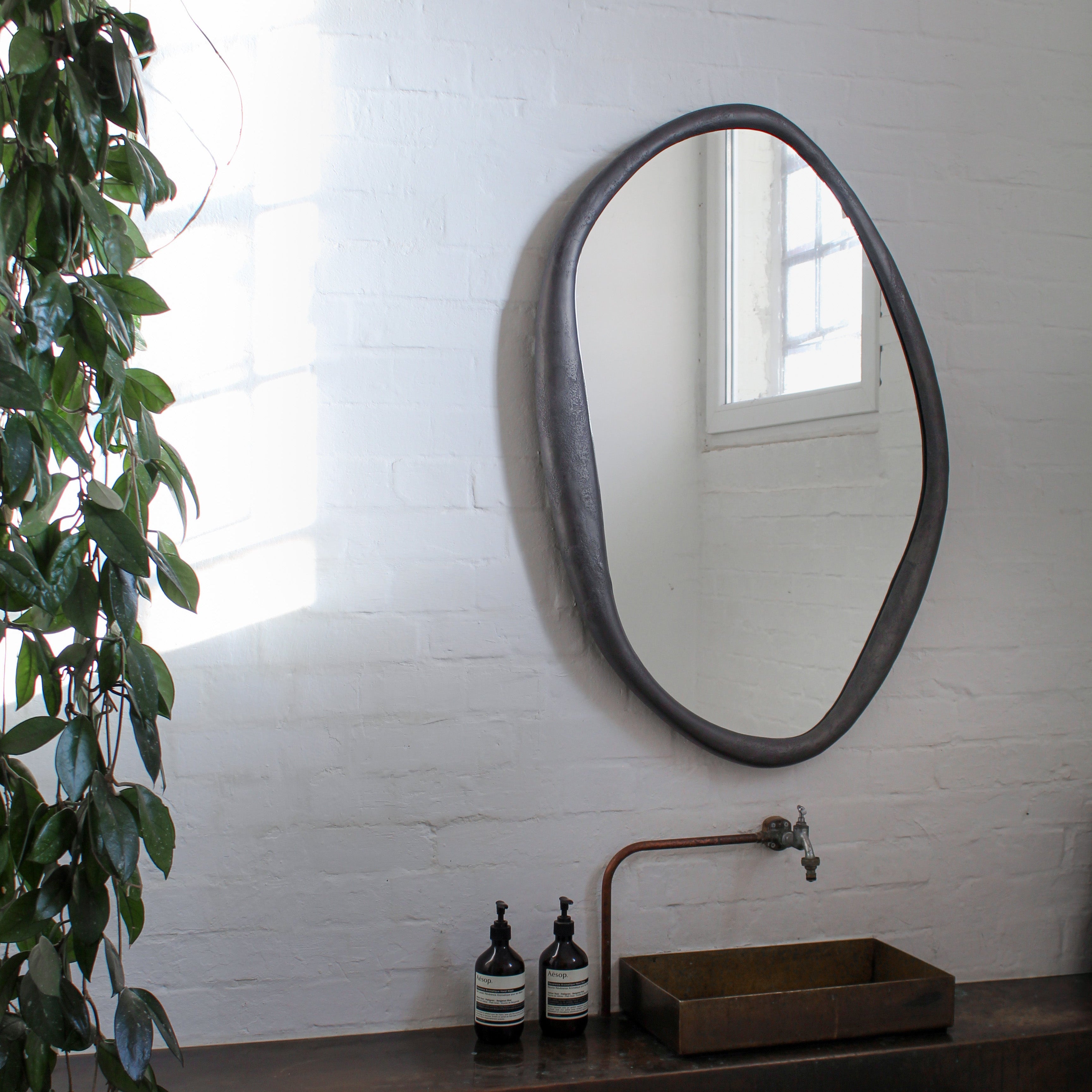 PERFUMER MIRROR ALUMINIUM