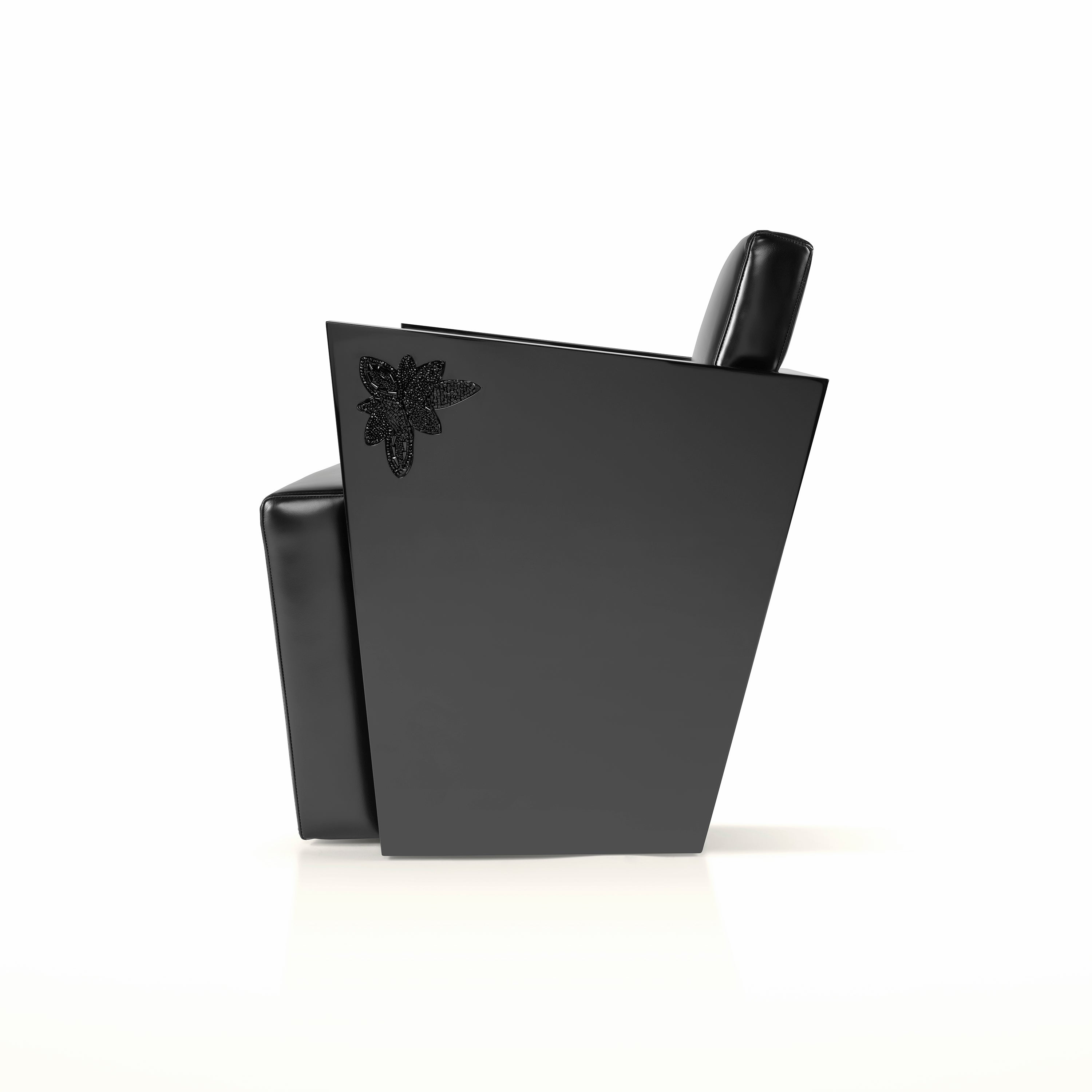 ISTANBUL GLAM ARMCHAIR - BLACK LEATHER