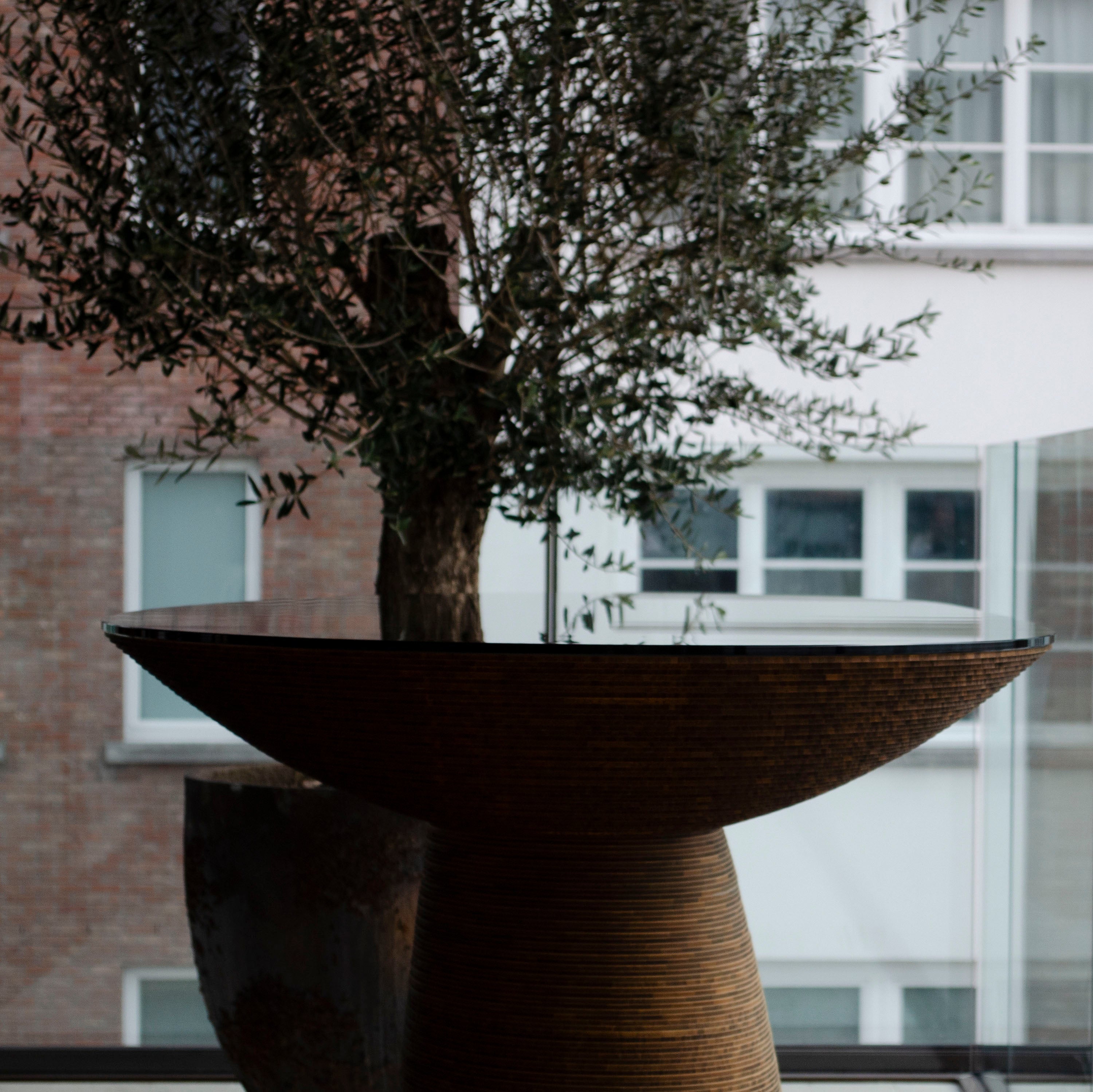 STRATUM SAXUM BESPOKE BAR TABLE