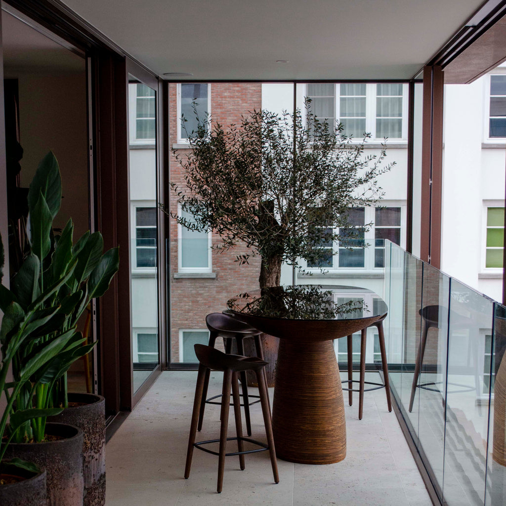 STRATUM SAXUM BESPOKE BAR TABLE