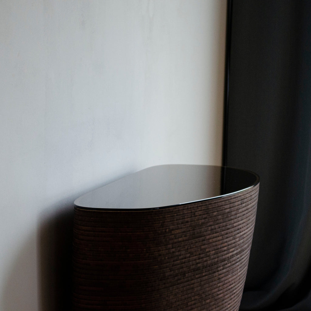 STRATUM SAXUM CONSOLE