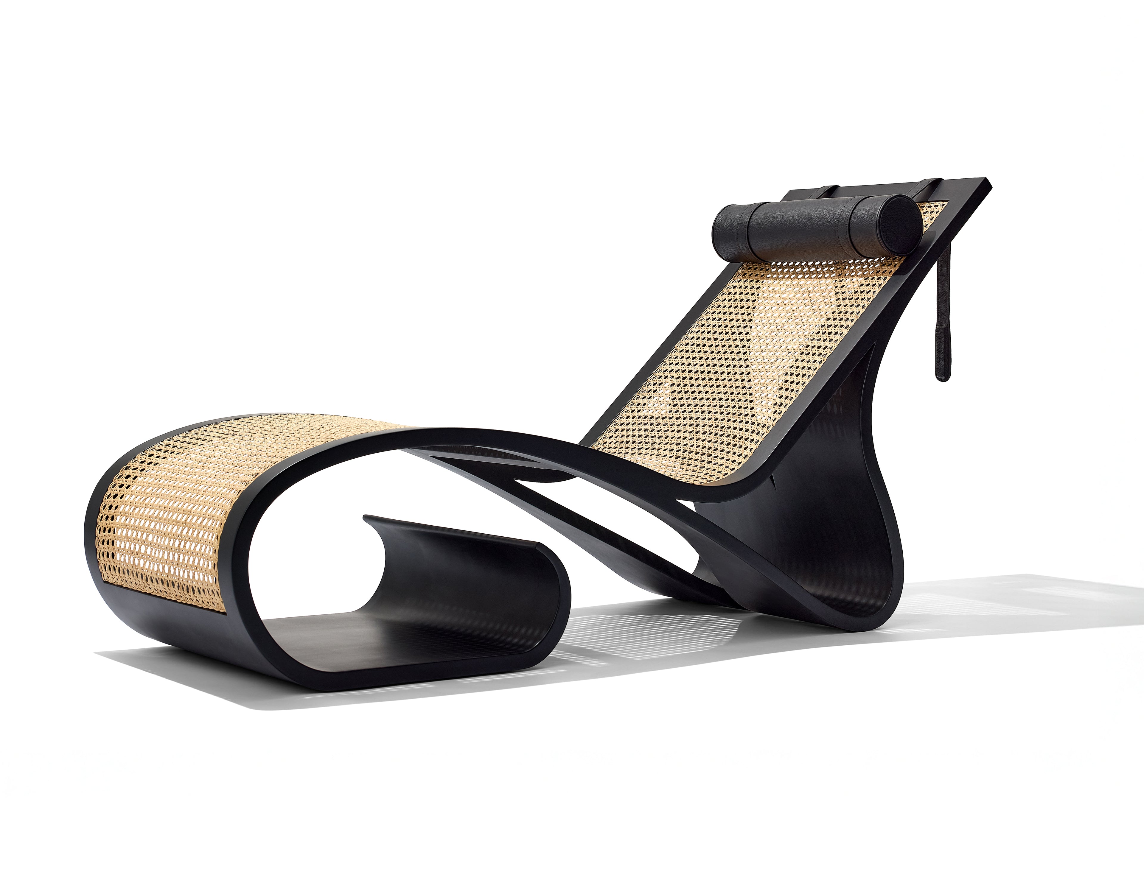 ISTANBUL LOUNGE CHAIR