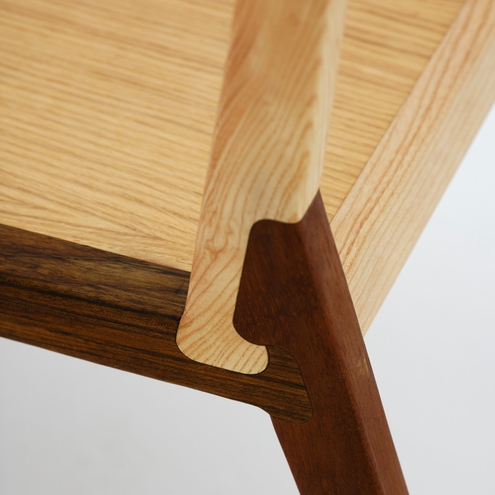 SAPIENS CHAIR