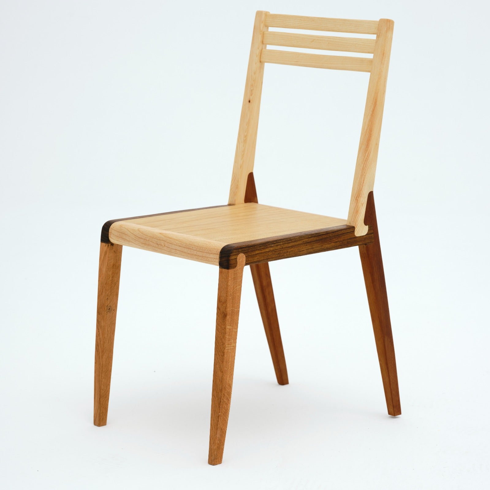 SAPIENS CHAIR
