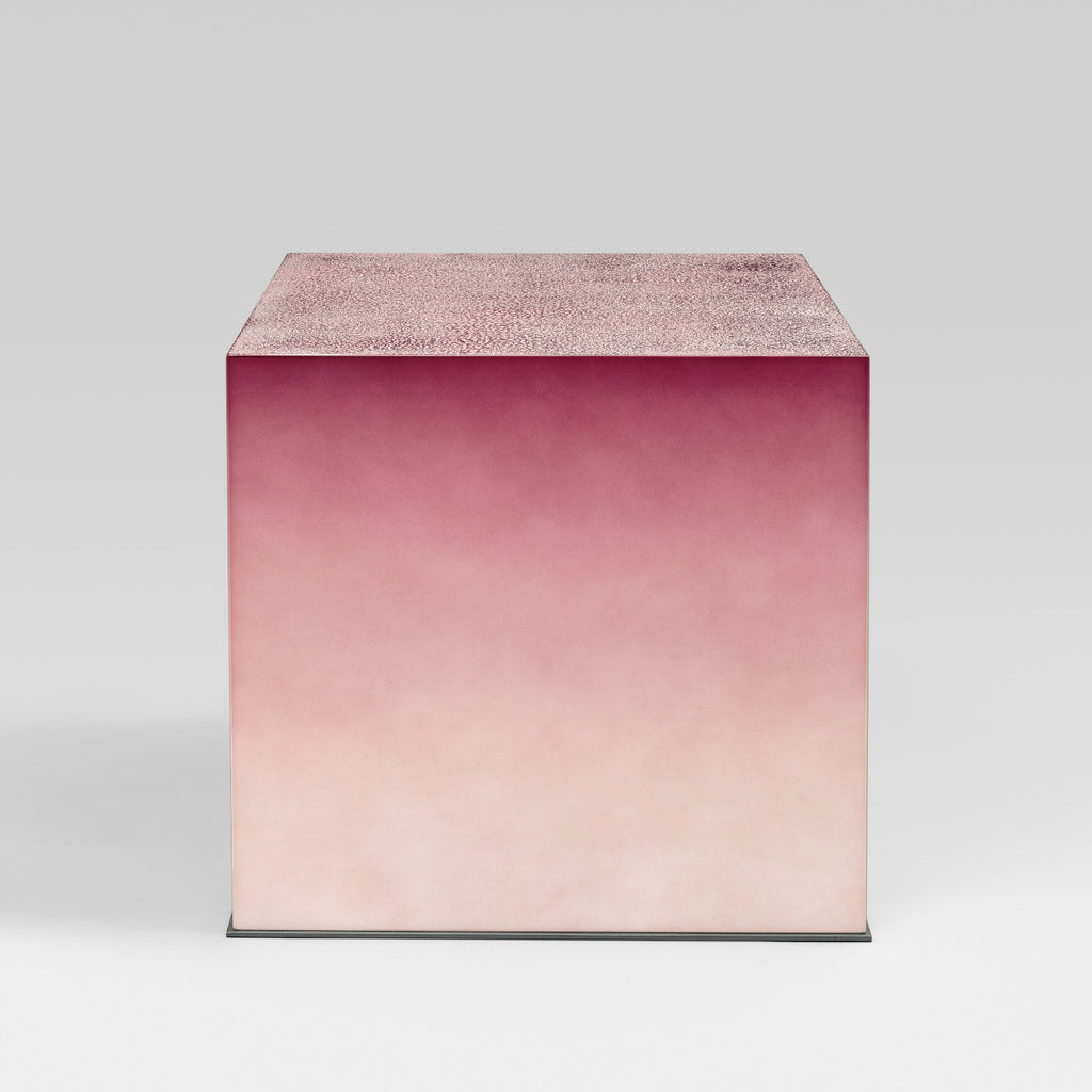 COMETE II PEDESTAL TABLE
