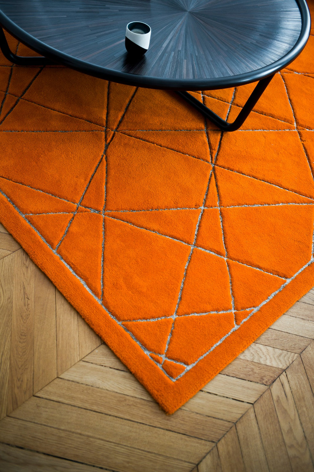 HELIOS ROUND COFFEE TABLE