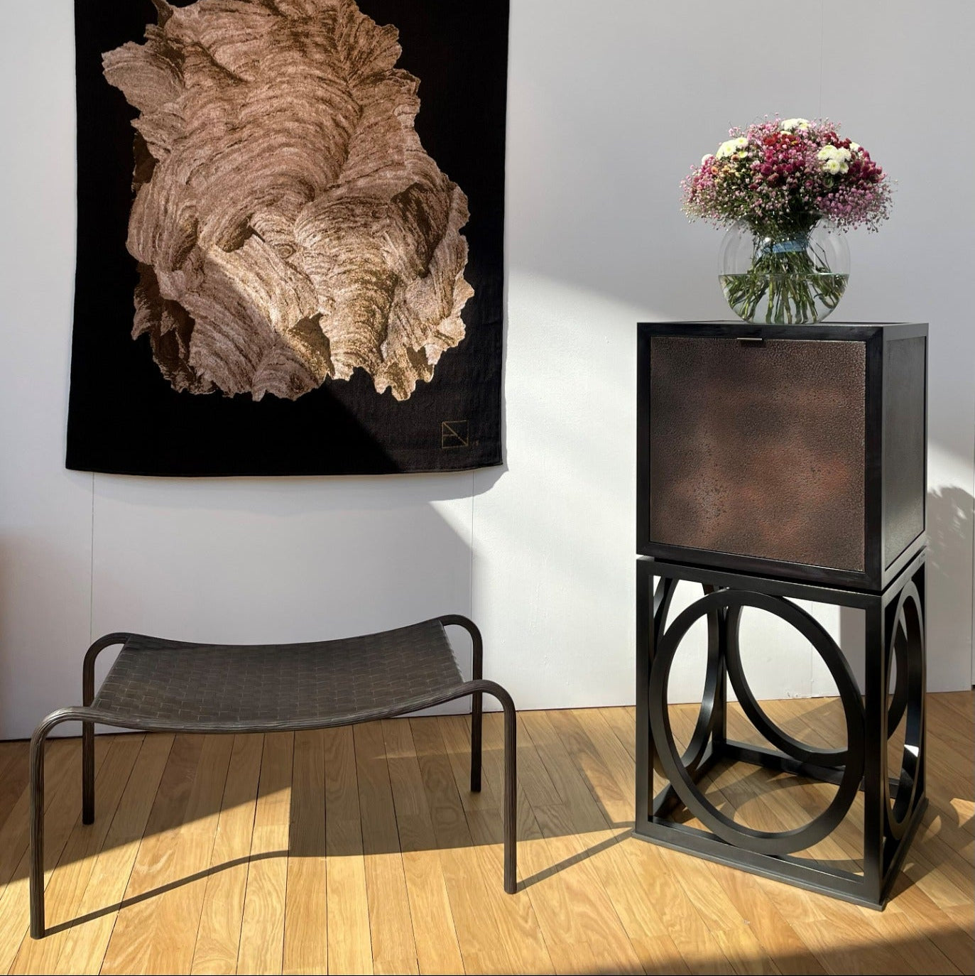 NEGUS STOOL
