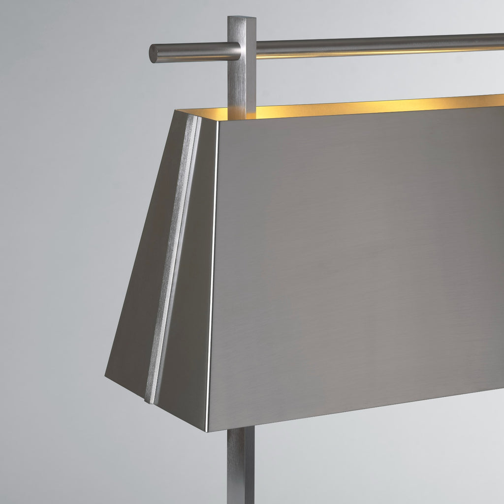 TYR LAMP