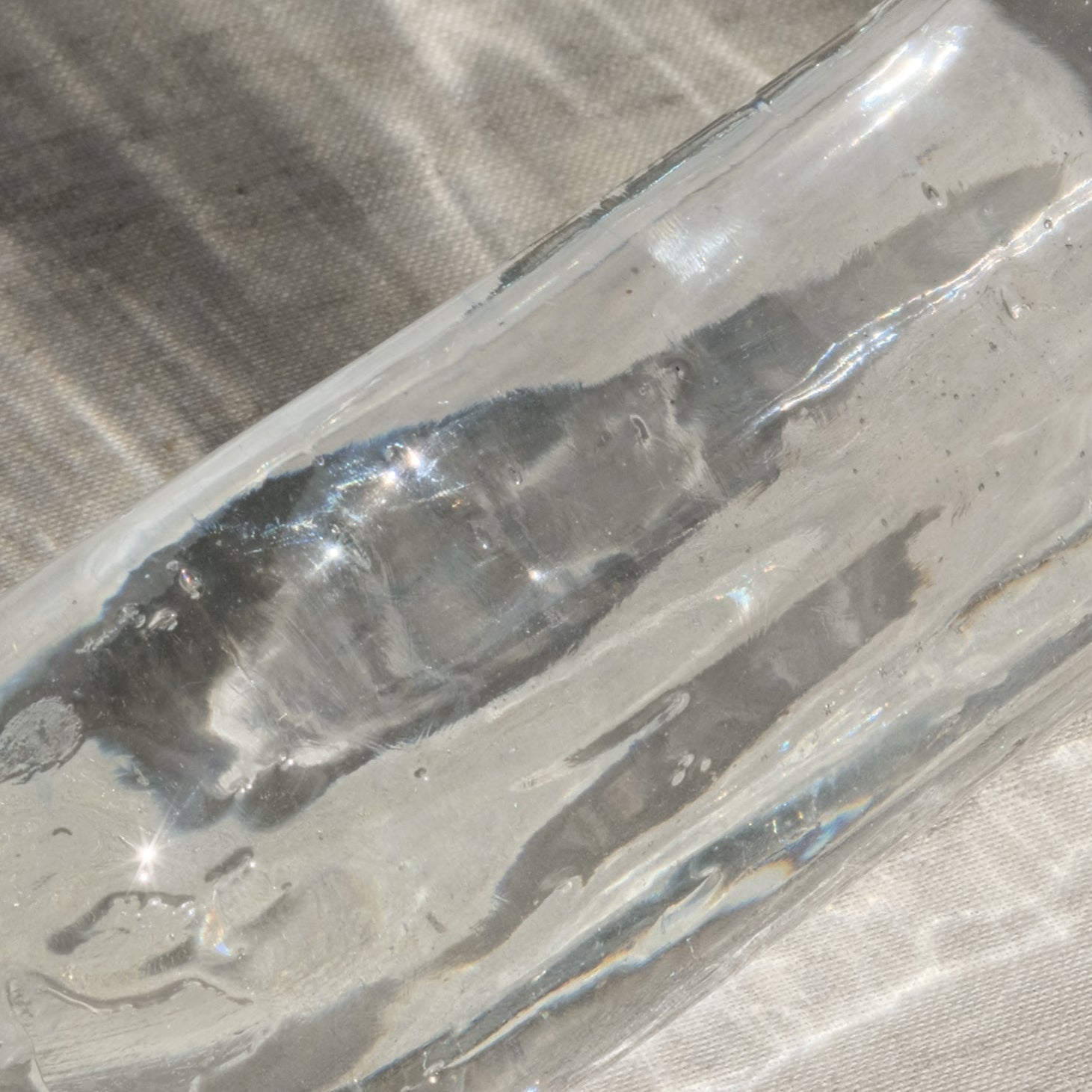 LUNG 2.0 TRANSPARENT SIDE TABLE