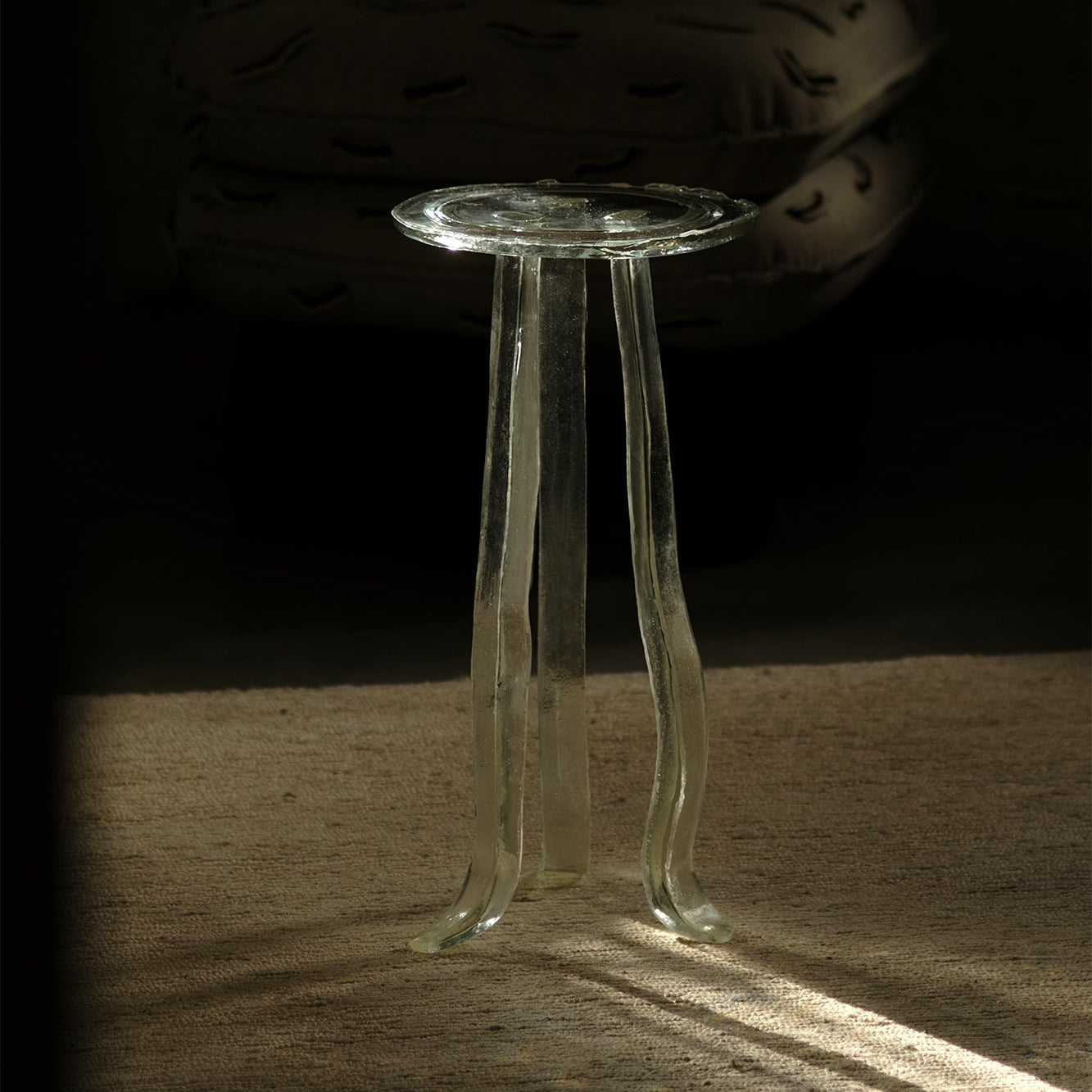 LUNG 1.O TRANSPARENT SIDE TABLE